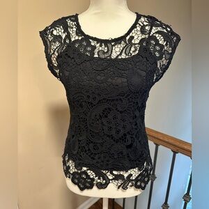 Adiva Black Crochet Lace Overlay Blouse Sleeveless Floral Top Size Small